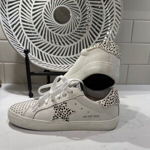 Vintage Havana Star Sneakers 5.5